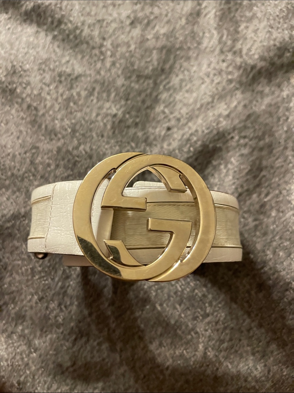 Gucci White Leather Bracelet with Gold Double G Buckle